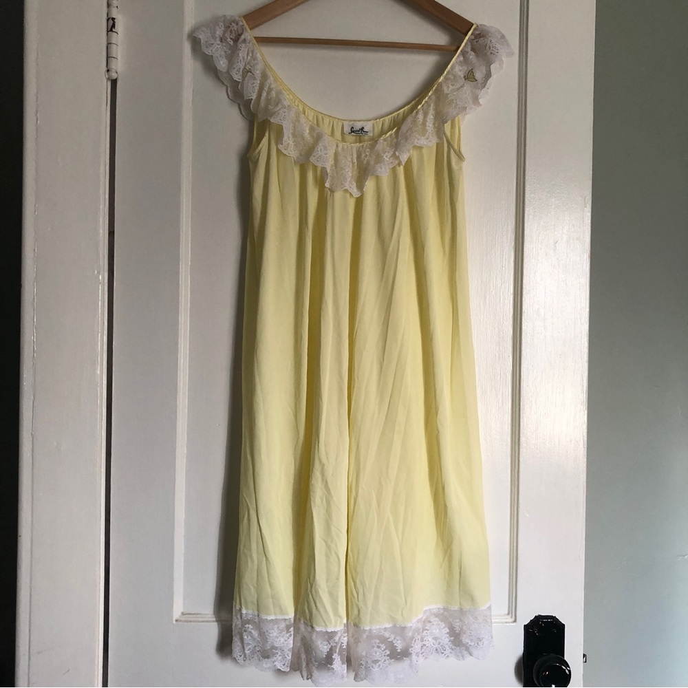 Lacey Nightgown 🌼